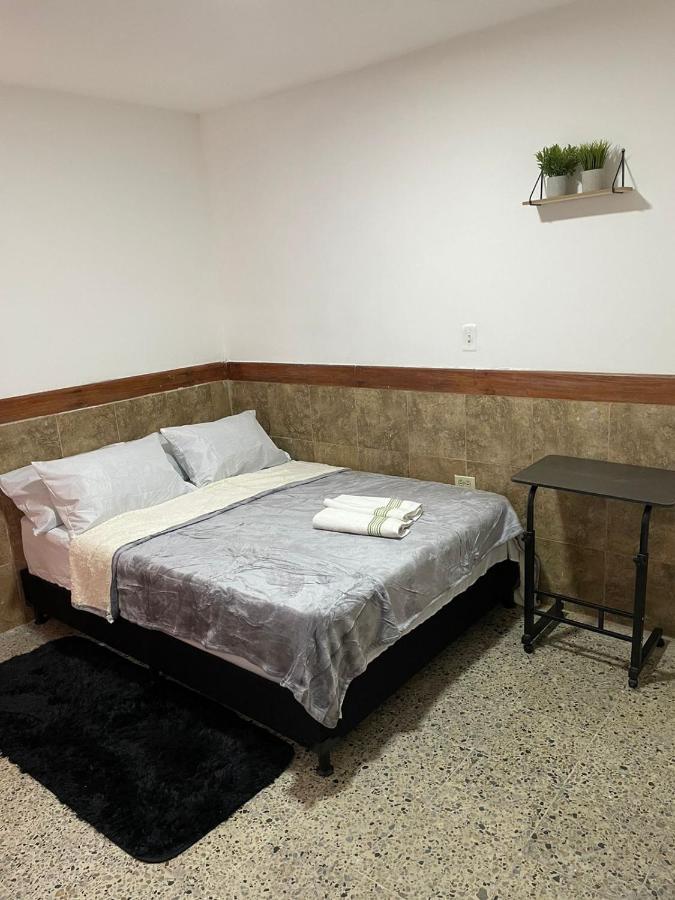 Casa Al Frente Del Pueblito Paisa Lejlighed Medellín Eksteriør billede