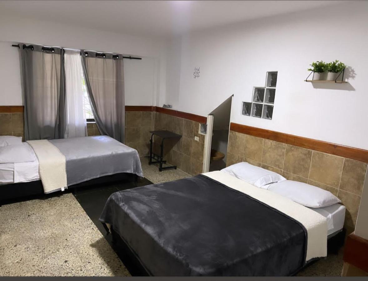 Casa Al Frente Del Pueblito Paisa Lejlighed Medellín Eksteriør billede